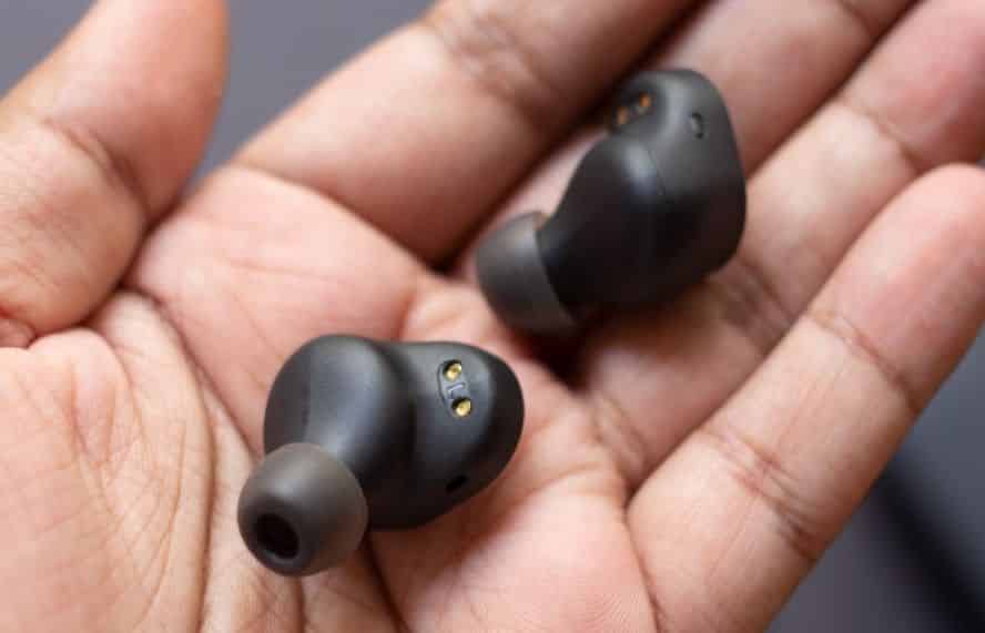 pair Skullcandy Wireless Earbuds